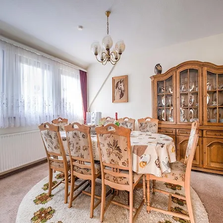 Geraeumiges Am Waldrand Im Sauerland Apartment Medebach
