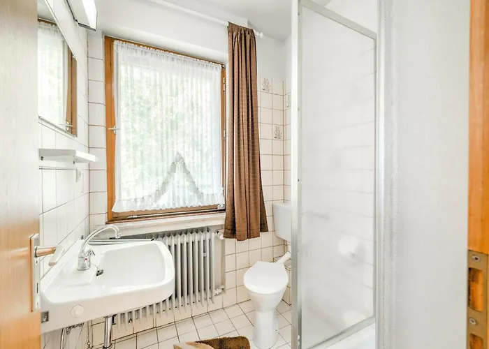 Geraeumiges Am Waldrand Im Sauerland アパート *